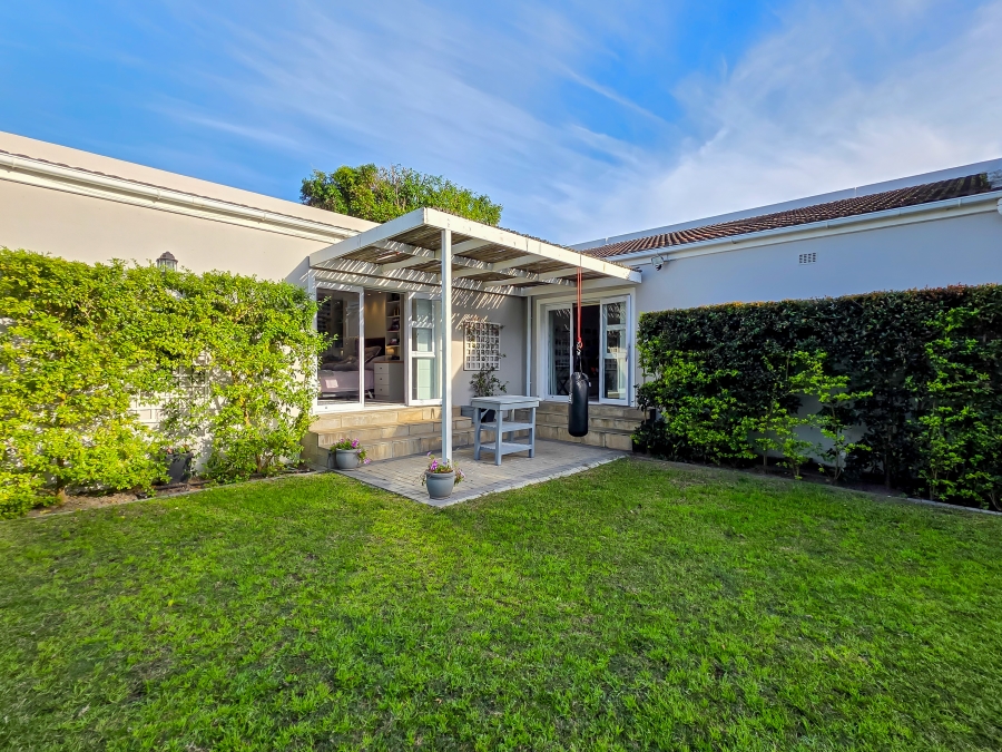 3 Bedroom Property for Sale in Constantia Western Cape